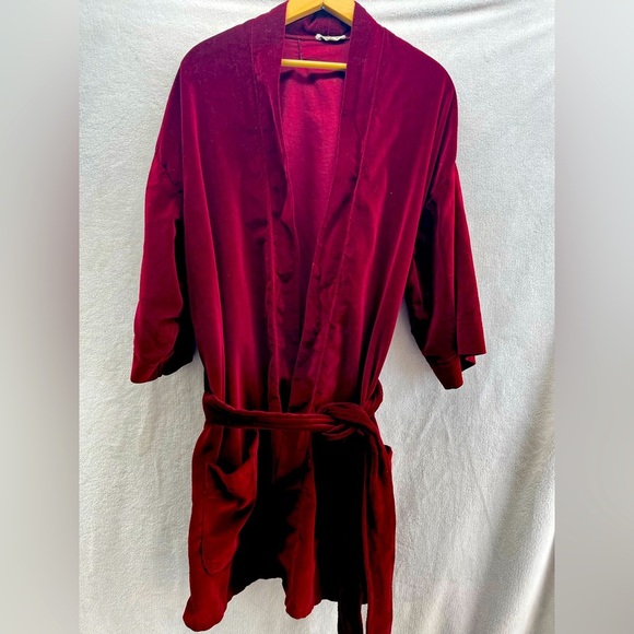 Vtg Fred Segal Maroon Red Faux Velvet Robe Med - 1980’s Sleepwear -Old Hollywood - Picture 1 of 9